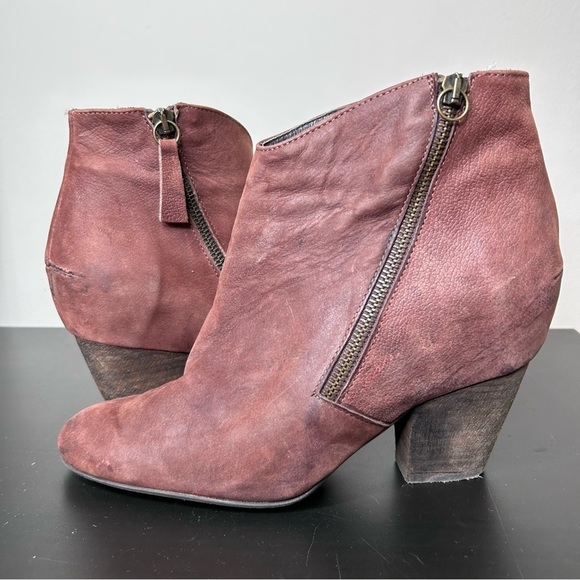 Miz Mooz Bankok Ankle Boot Nubuck Leather Bootie 2" Heel in Plum Size 9.5 - Picture 9 of 11
